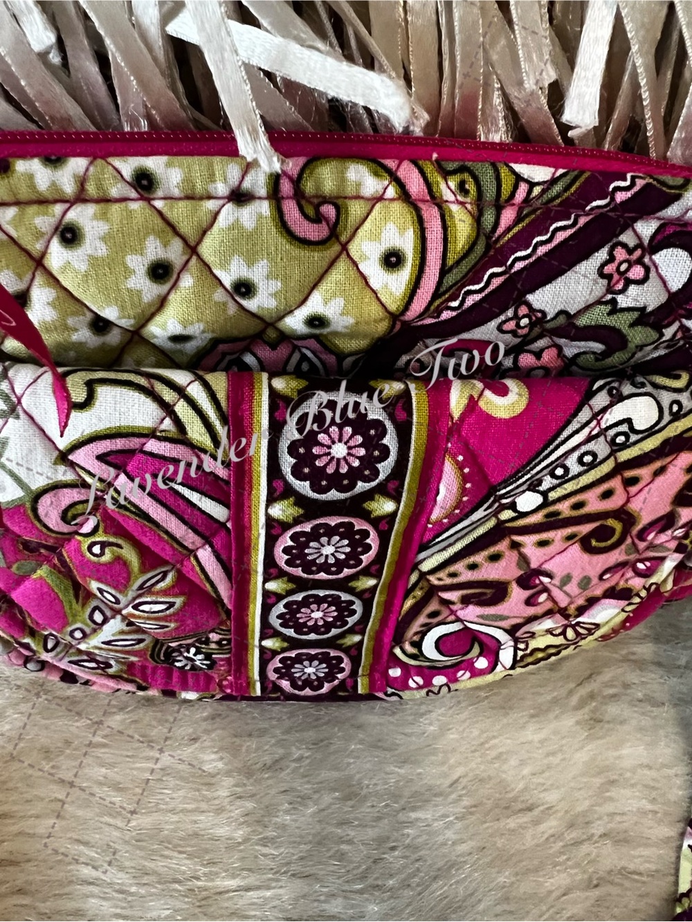 VERA BRADLEY Very Berry Paisley  2010 Little Lizzy Crossbody Purple Pink Y2K - Picture 3 of 16